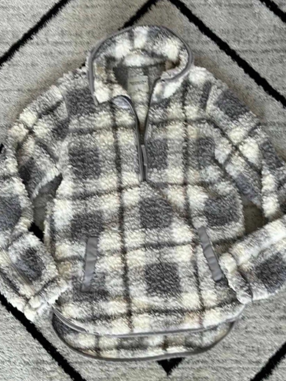WOMENS XS ABERCROMBIE Cozy Gray Plaid Sherpa Pullover